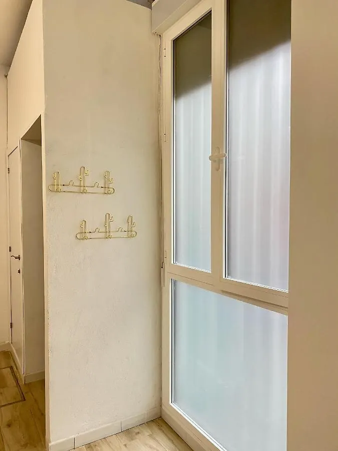 Apartment Flamenca Triana - Apartamento Wifi Con 2 Dormitorios 2 Sofas Camas 2 Banos Seville