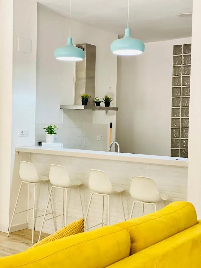 Apartment Flamenca Triana - Apartamento Wifi Con 2 Dormitorios 2 Sofas Camas 2 Banos Seville Spain